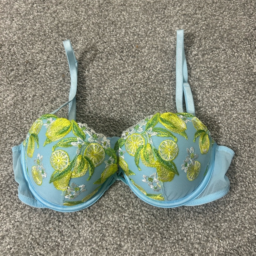 Victoria’s Secret Dream Angels lined demi/ demi doublé